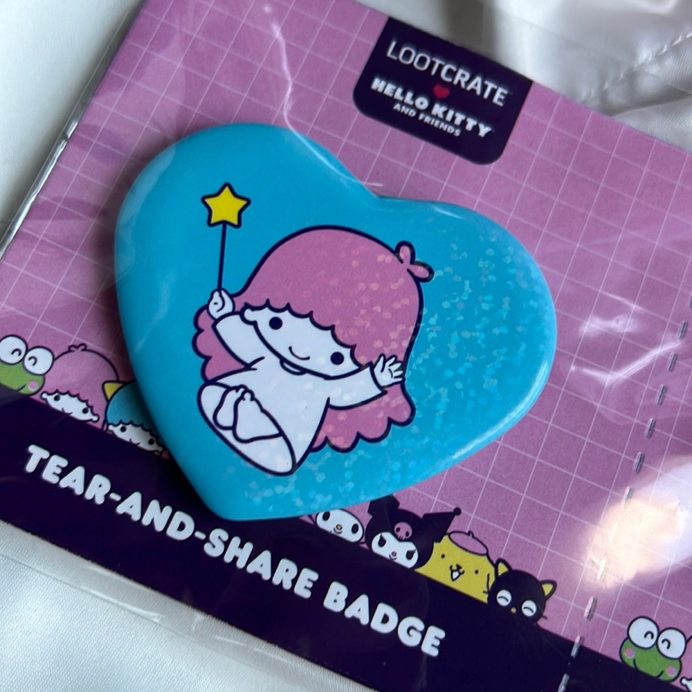 New Lootcrate Little Twin Stars badge pins